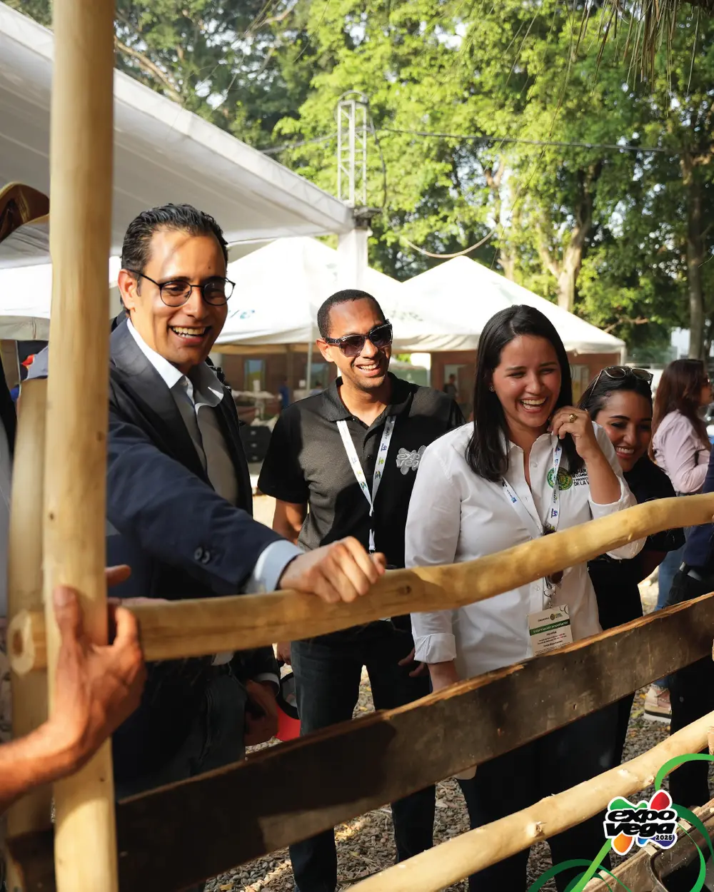 Economista Juan Ariel Jiménez visita Expo Vega Real 2025 (3)